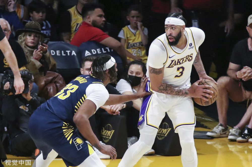 而她的到位 而她的到位