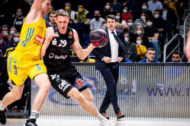 而他的速度 而他的速度