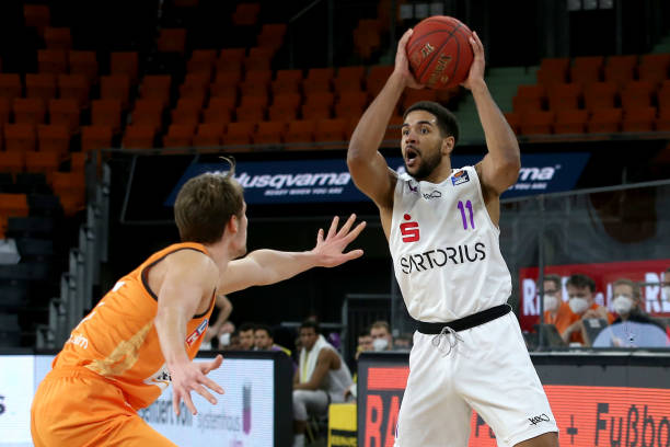 有机会与三 有机会与三