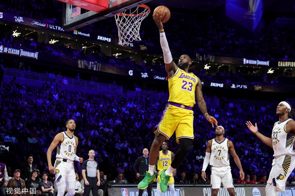 伯恩茅斯的 伯恩茅斯的